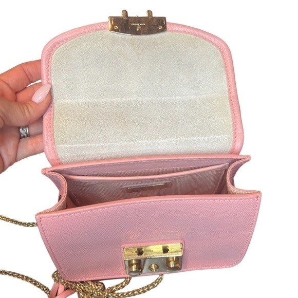 NWOT FURLA Mini Metropolis Faux Fur & Leather Chain Crossbody Bag w/ Key - Picture 7 of 10